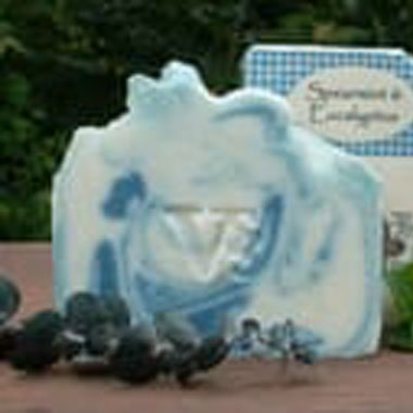 Beautiful Bar Soaps With dozens of scents and colors and bulk pricing to make it more fun to pick your favorites, we think you should explore our bar soaps!